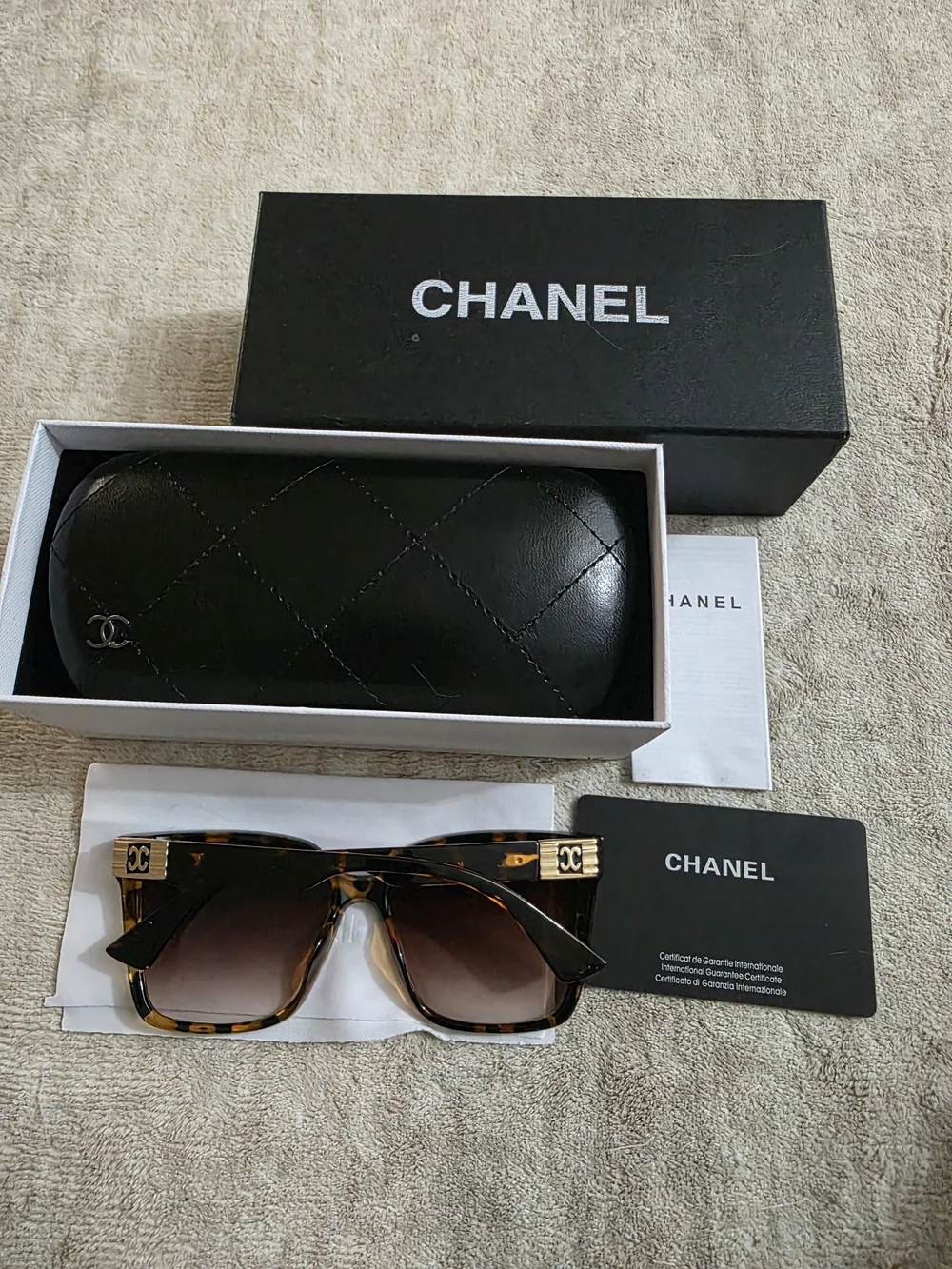 Fashion Tortoiseshell Women's Sunglasses with Brown Gradient Lenses